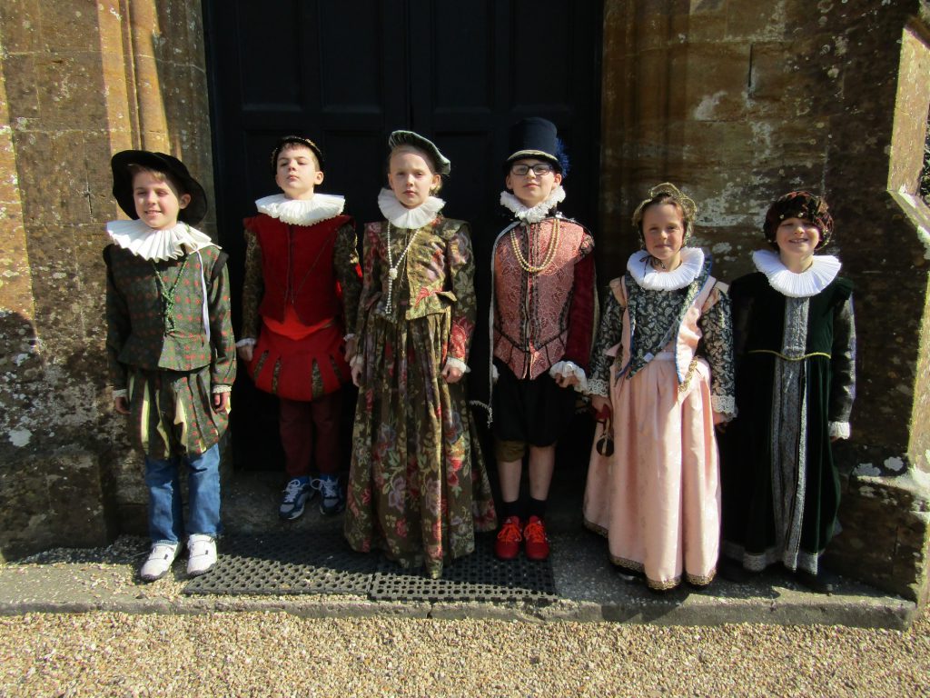 HORRIBLE HISTORY AT HOOKE COURT