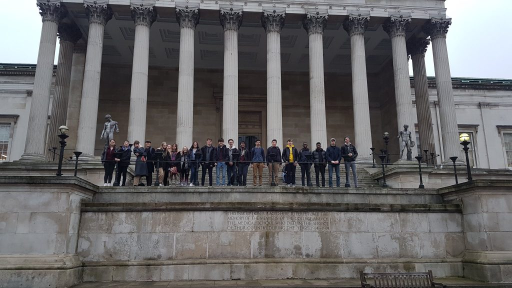 BUDDING PHYSICISTS GRAVITATE TO THE BLACK HOLE OF LONDON